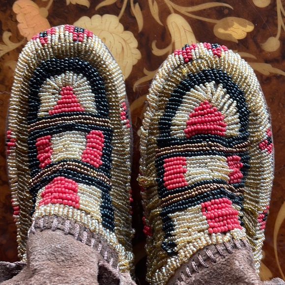 Brand New HOUSE OF HARLOW sz5/6 1960 Nicole Ritchie beaded moccasin slippers - Picture 7 of 7